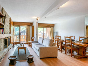 Appartement de Standing au Centre de Val-d'Isère, Balcon Sud et Proche Pistes - FR-1-694-46